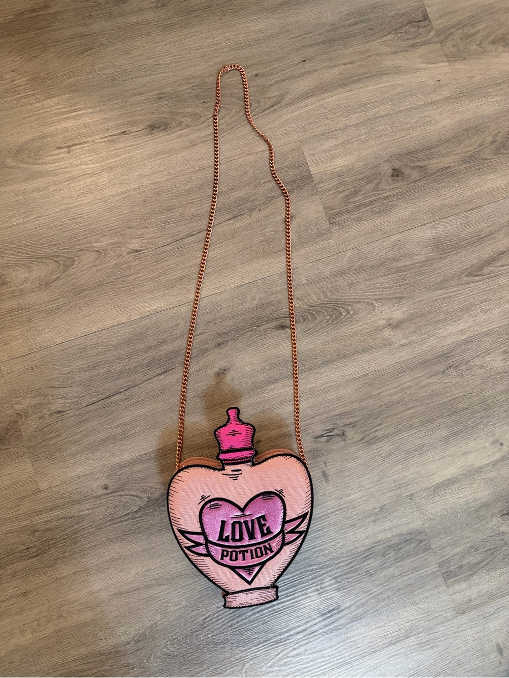 Heart-Shaped 'Love Potion' Crossbody Bag - Pink